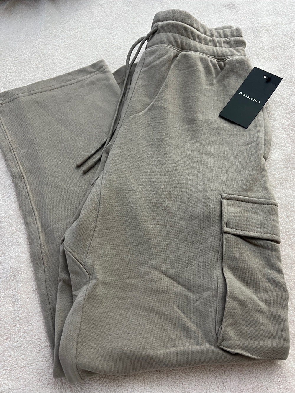 Fabletics pull on pants